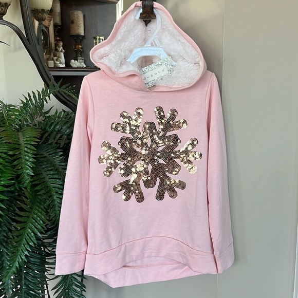 Brand New Btween Pink Pullover Furry Hooded Sweatshirt Sequined Snowflake Winter - Picture 1 of 15